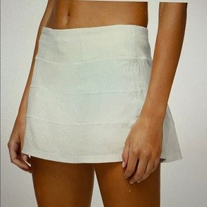 Lululemon women’s skirt, size 6